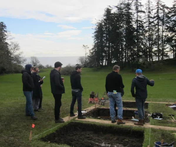 It's the crew talking about the shot of the units, but it looks like pretty much every dig ever!