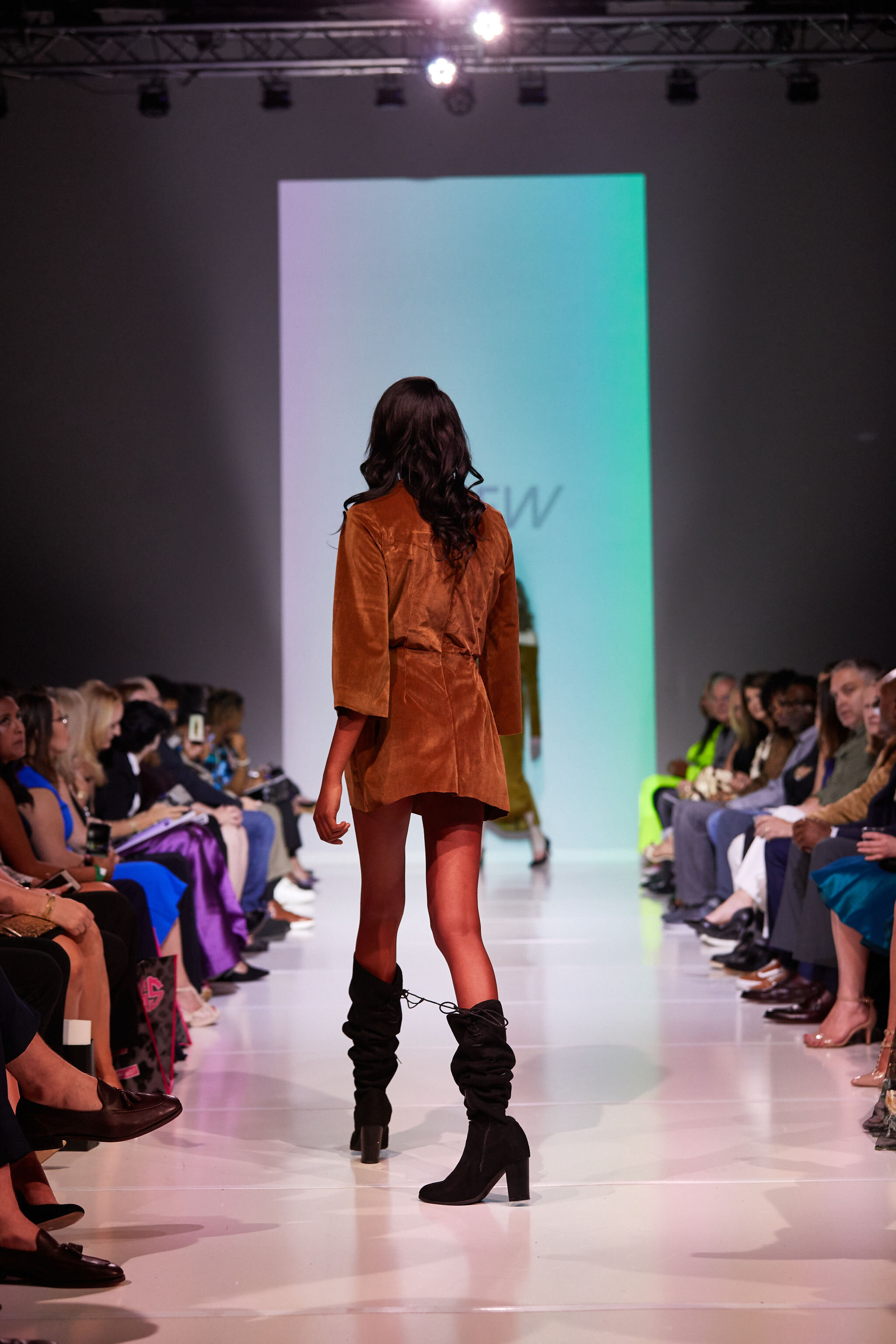 1689_JEJPhotos_GSOFW-EmergingDesigners_JJ_4774.jpg