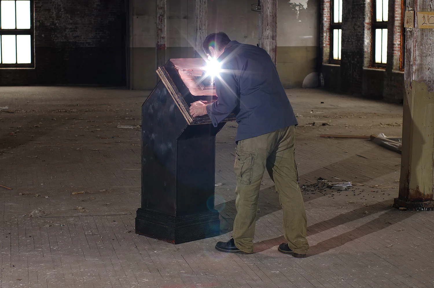 S.even D.iminutive I.ncursions SDI Periscope Flash (Promotional Image) Burnt Russian Birch plywood, poplar framing, kiln-burnt pine tar, convex glass lens (architectural model housed within ea. periscope) Periscope: 56 x H x 20-1/2 x W x 28 inches. 2015 Image credits: Gordon Pellegrinetti.