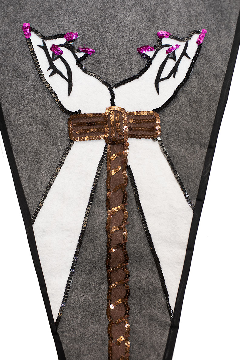 grey pennant_detail.jpg