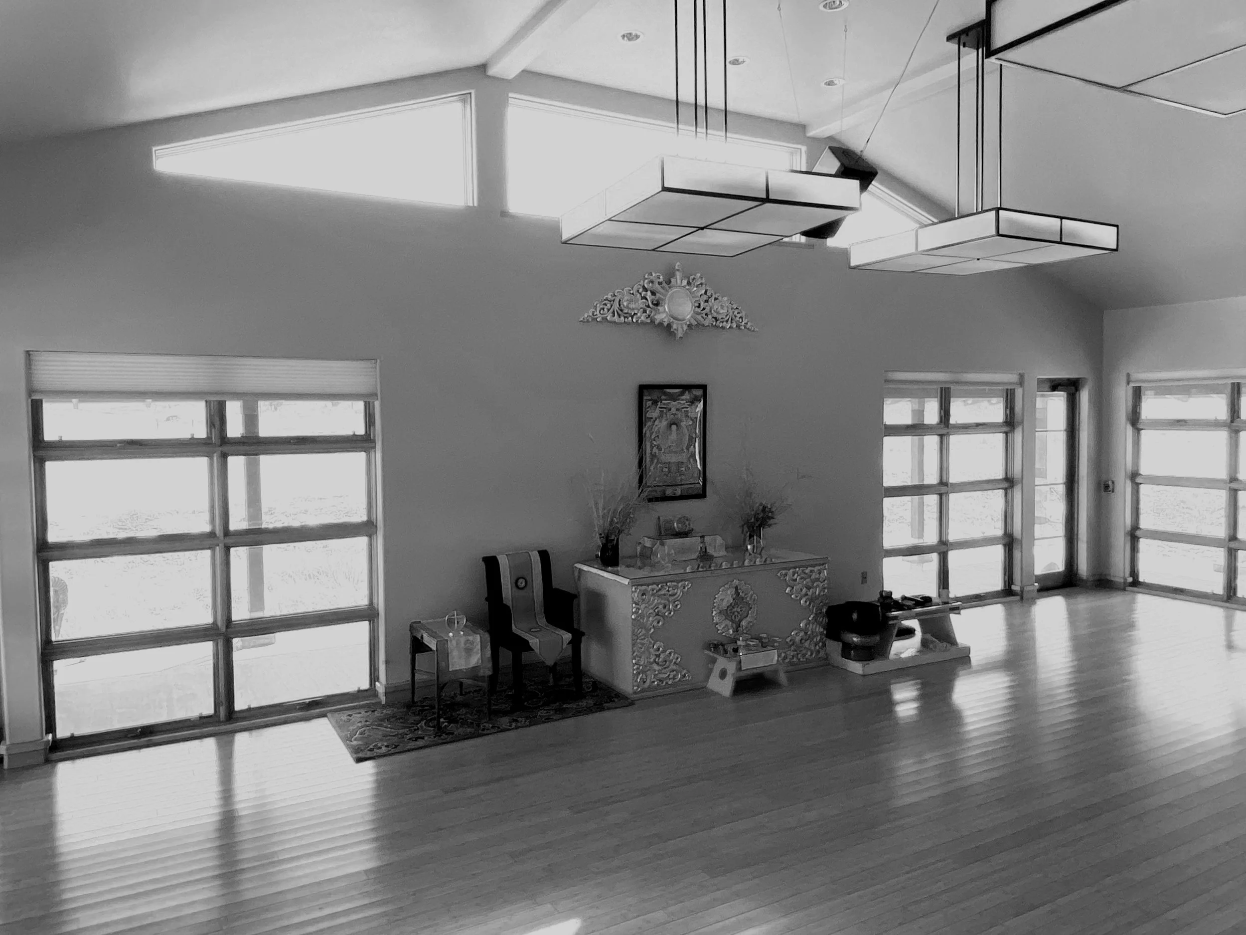 drala-mountain-rigden-shrine-room1.jpg