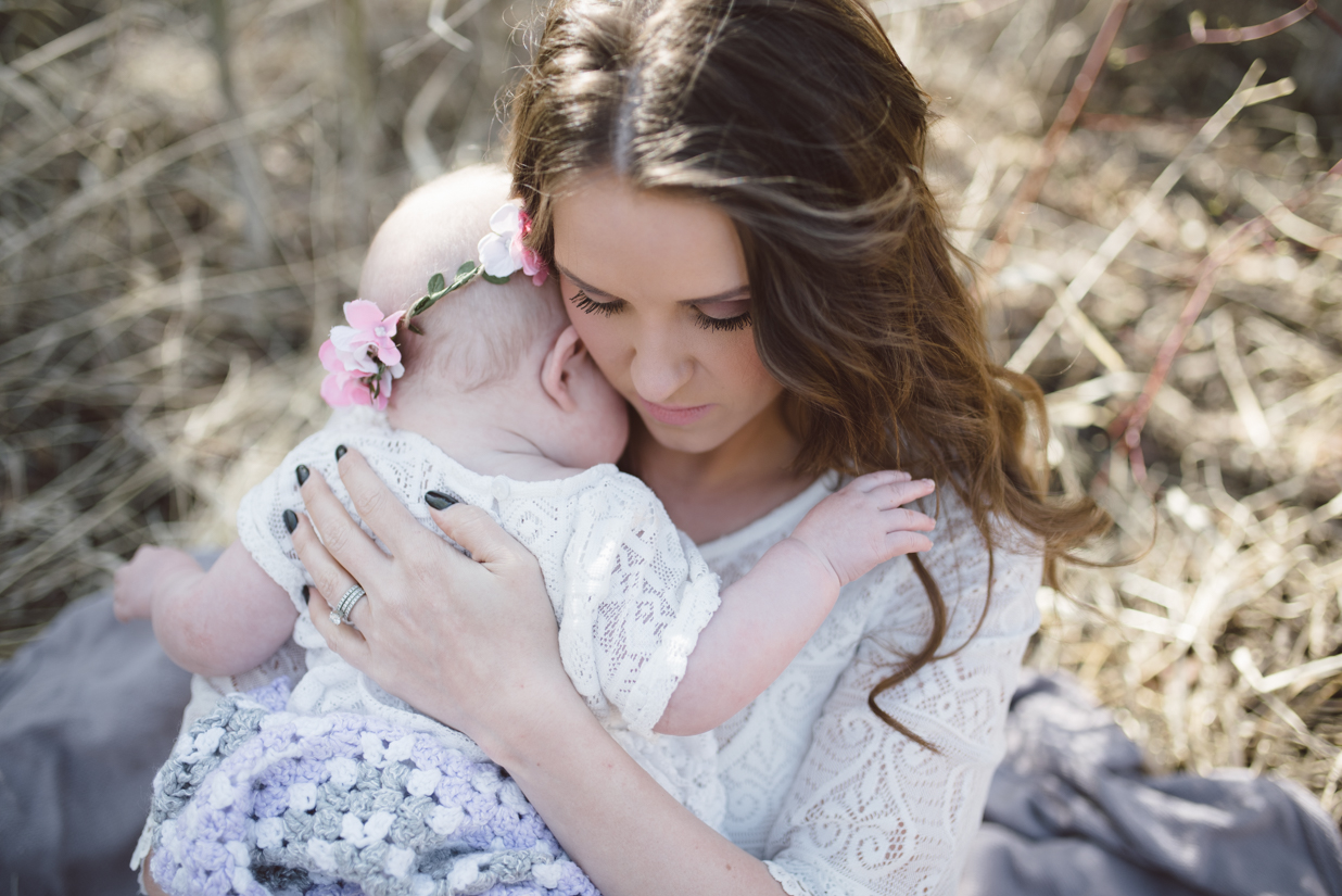 little hugs, Jessica Leanne Photography, St. Albert photographer