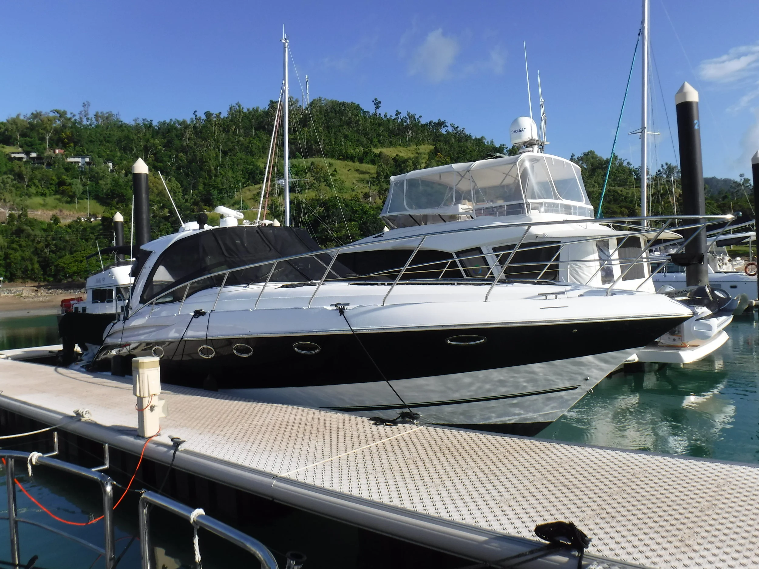 bonefish and new boats 358.JPG