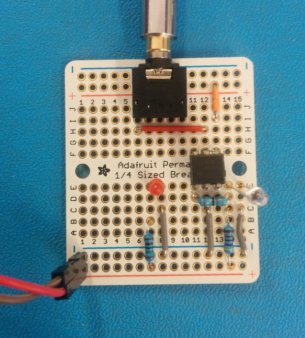 The top rails aren’t connected to power, but to the jack socket, as this was the only way I could get the socket right up to the edge of this board.