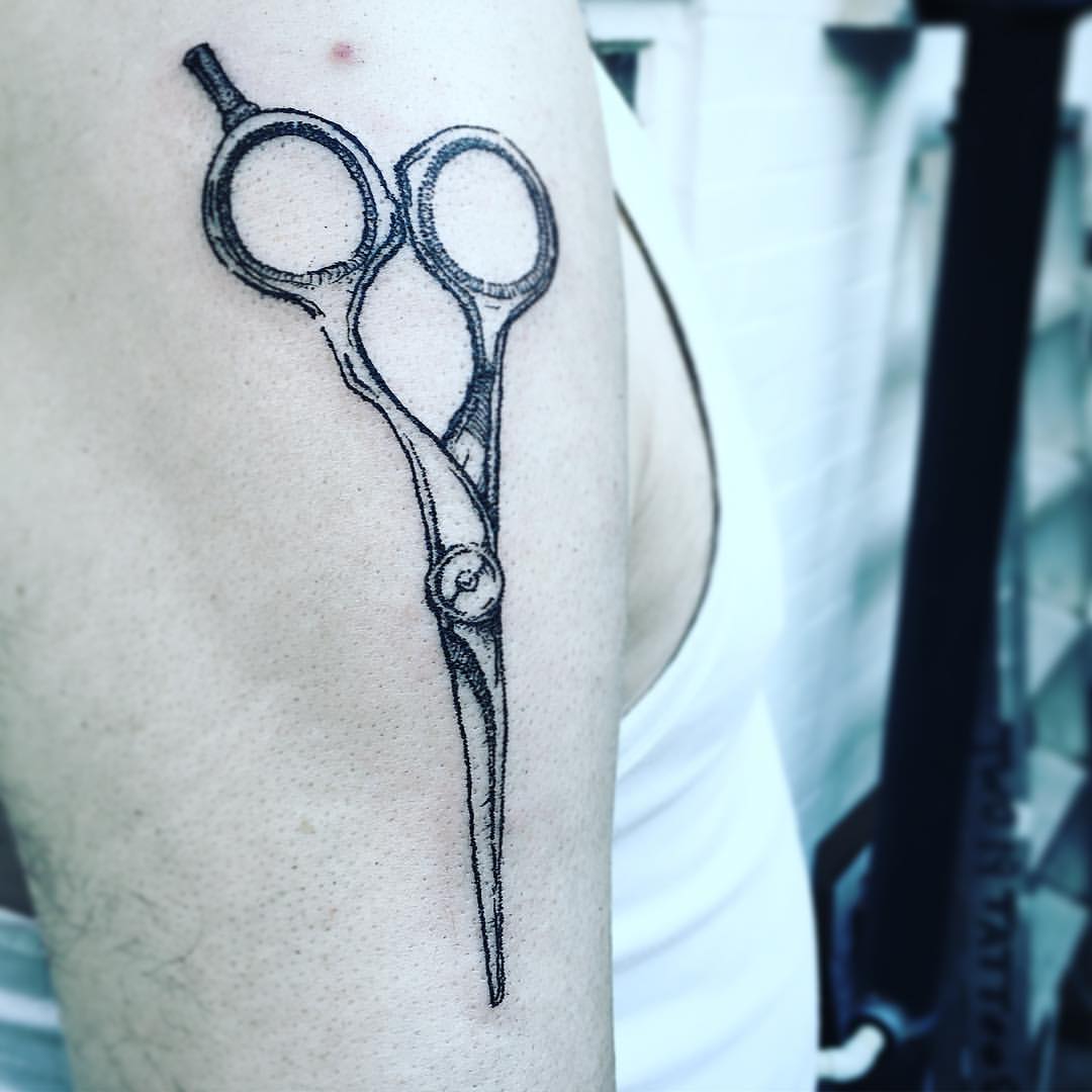 Scissors Tattoo – Tattoo for a week
