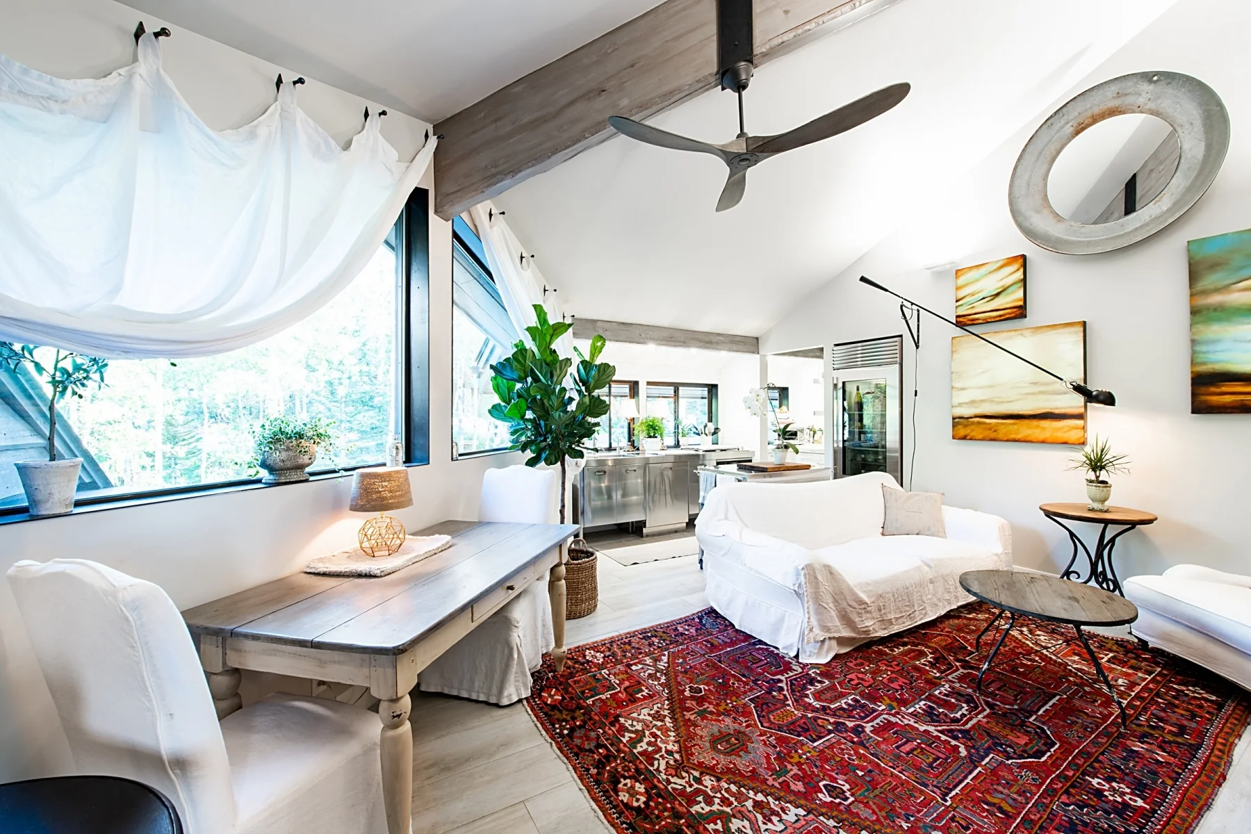 Guest-Suite_1800x1200_3111547.jpg