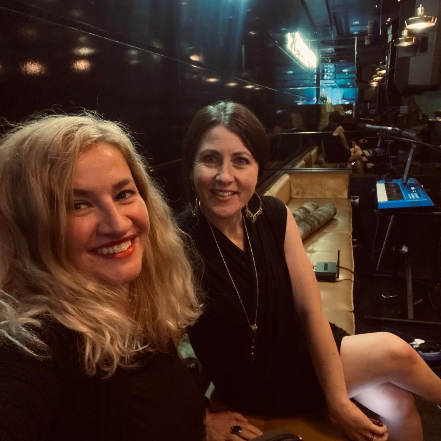 &ldquo;Thank you for just the right balance of music. We had a wonderful night and loved your song choices!&rdquo; 😍🎶 
#queenbeatsband #femalemusicians #duo #vocals #keys #harmonies #background #uptempo #livemusicatmosphere #lovelivemusic #50th #bi