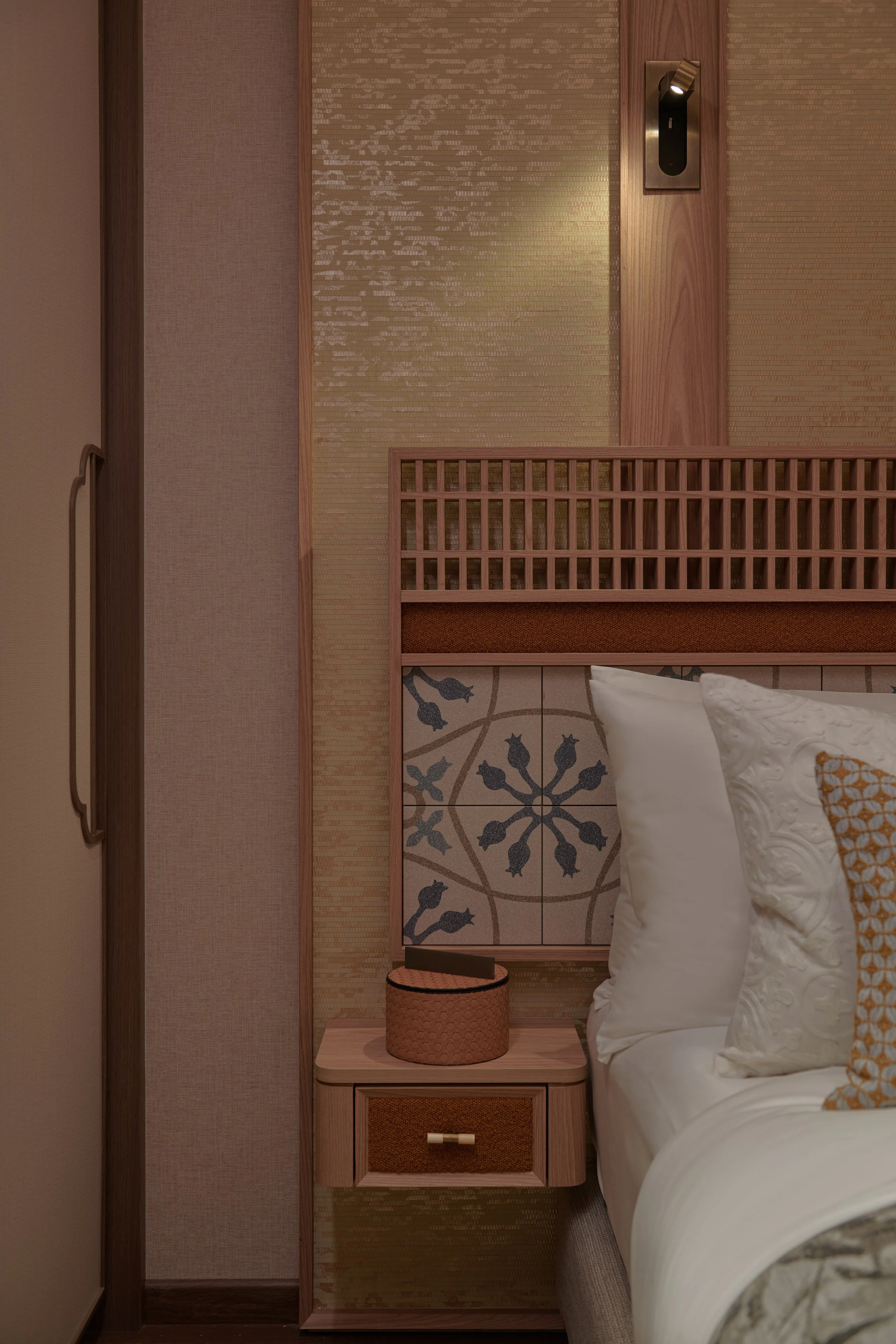 Hires Showflat Two 1223.jpg