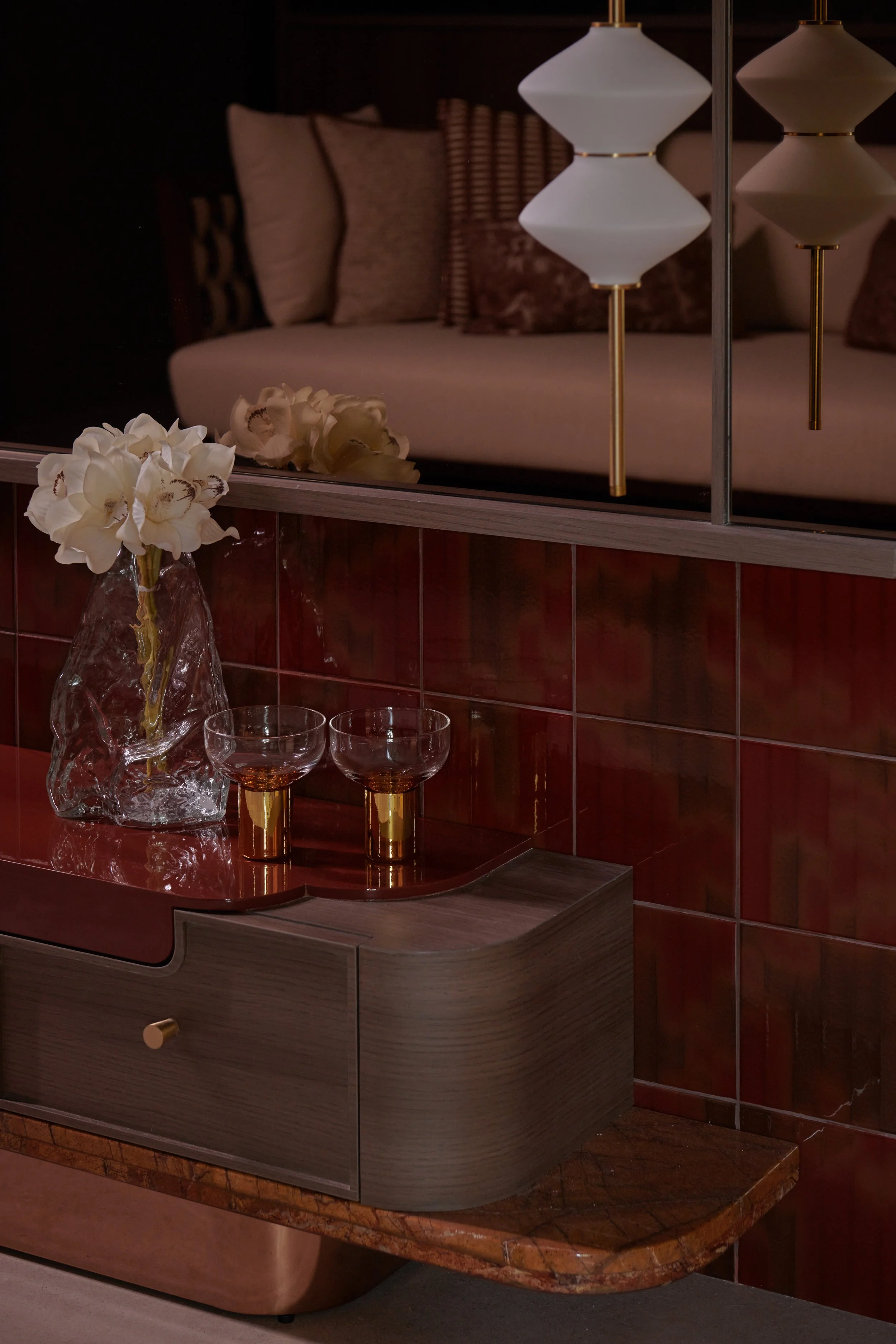 Hires Showflat Two 1280.jpg