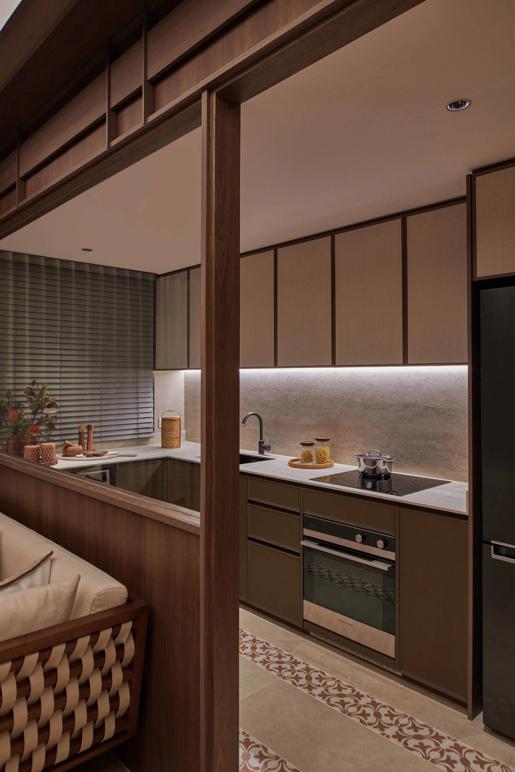 Hires 6000px Showflat 131.jpg