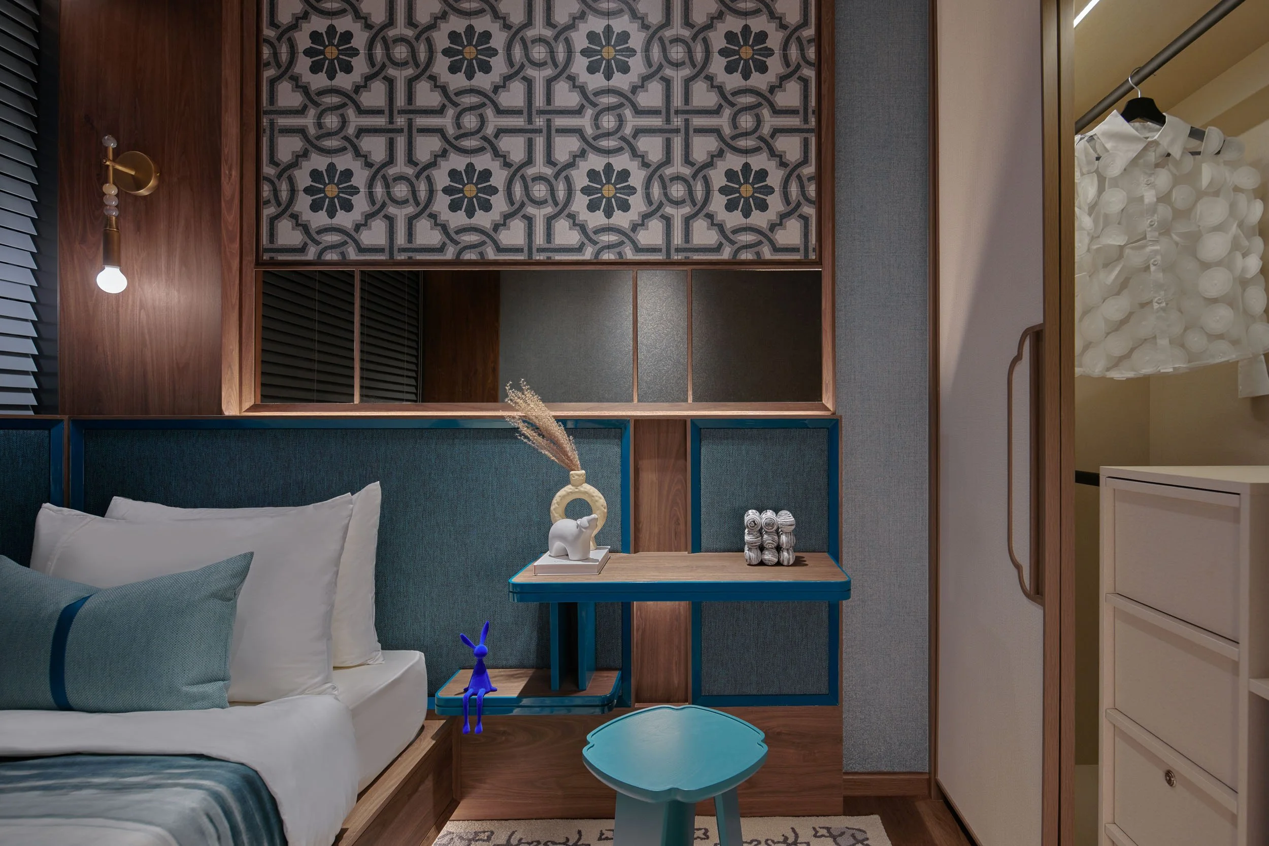 Hires 6000px Showflat 338.jpg