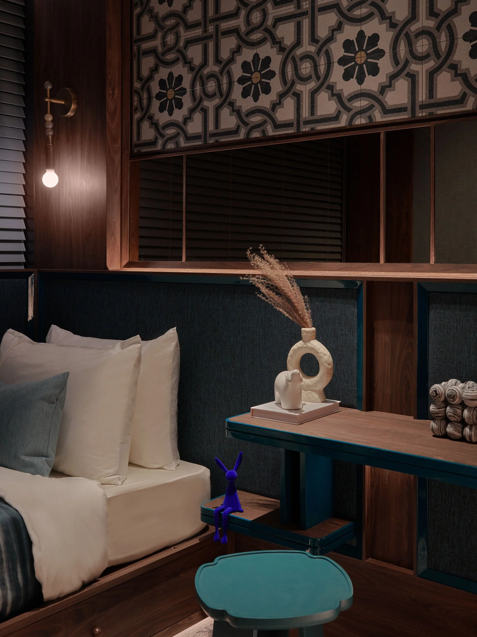 Hires Showflat Two 1247.jpg