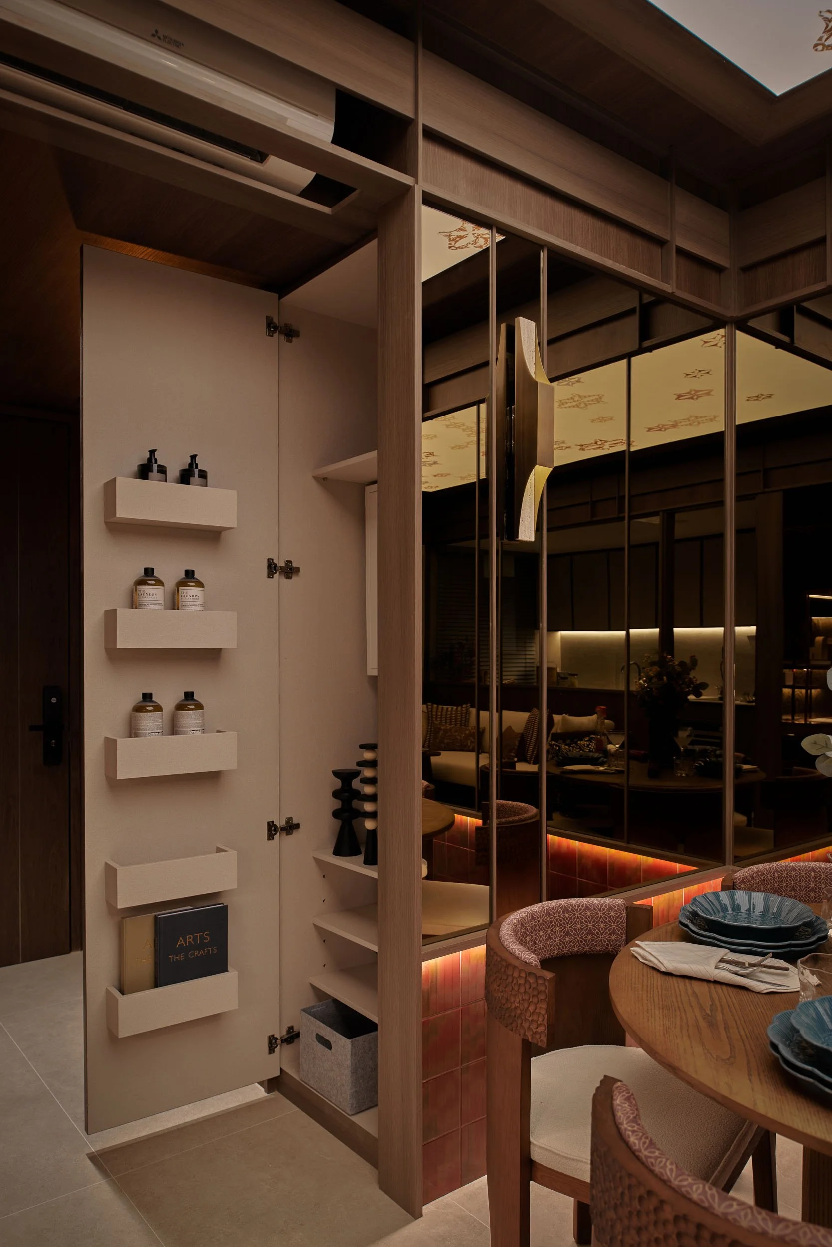 13_Hires 6000px Showflat 371.jpg