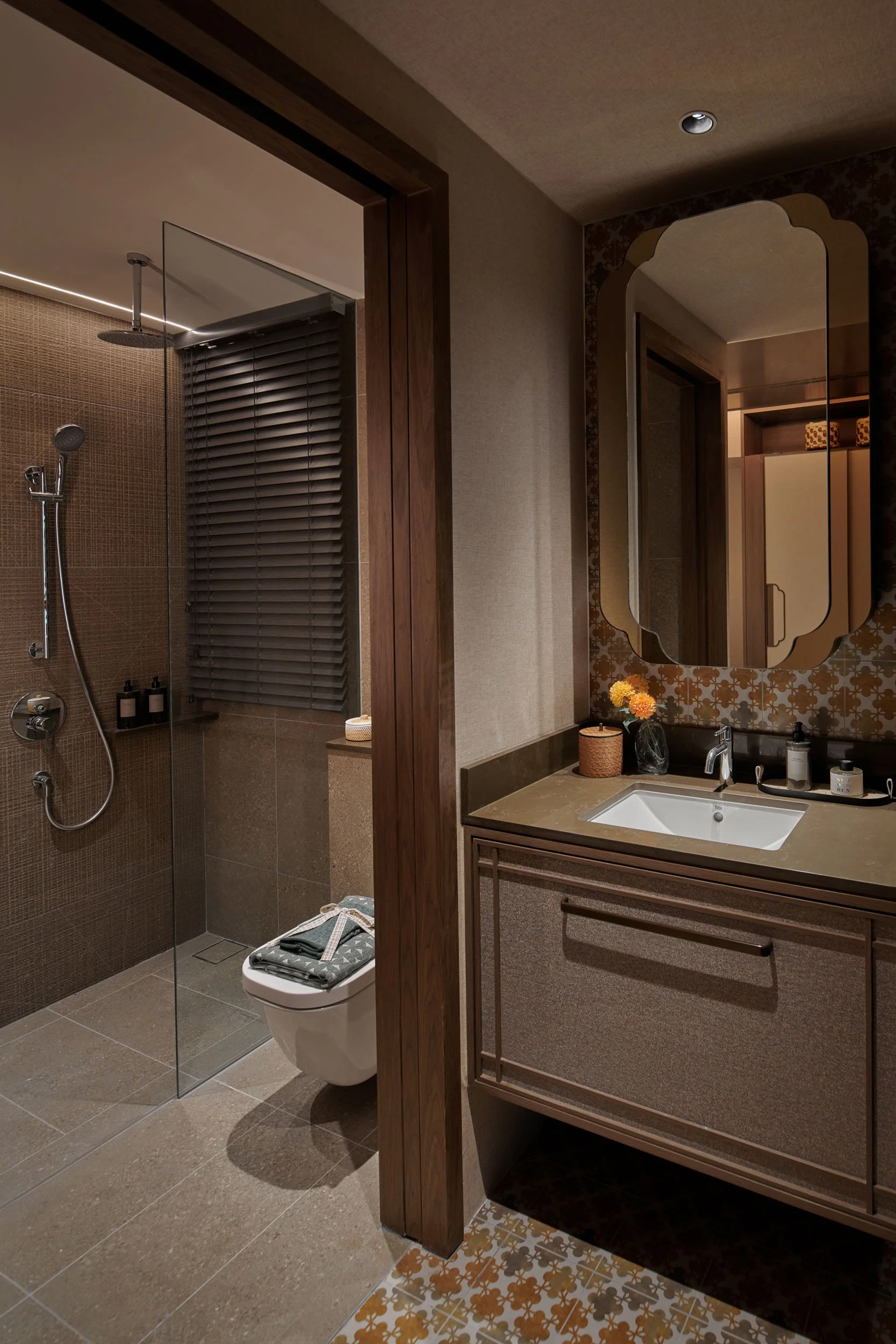 22_Hires 6000px Showflat 206.jpg