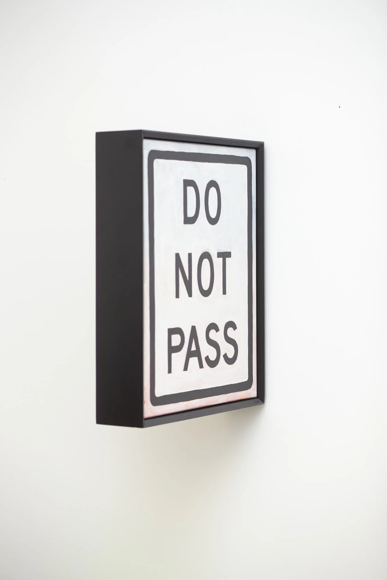DO NOT PASS/PASS WITH CARE