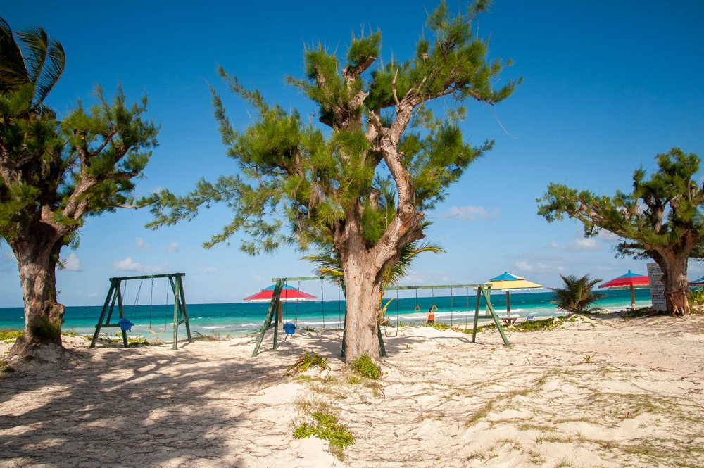 Silver_Sands_Beach_-Jamaica_01.jpg