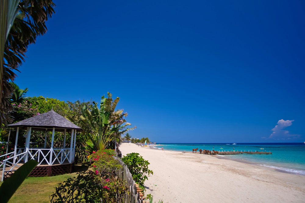 Villa_Turrasann_Runaway_Bay_Jamaica_05.jpg