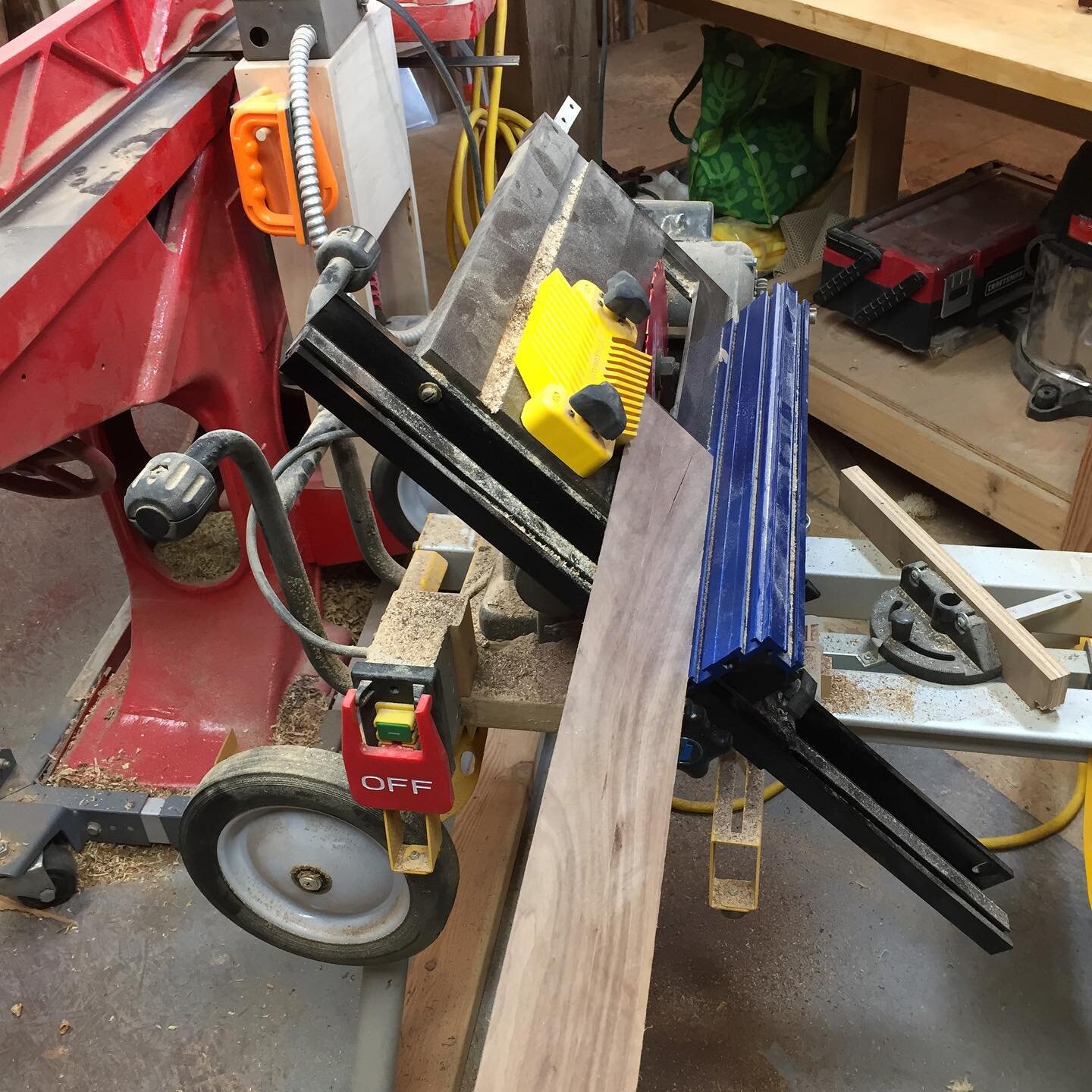 Making bevel cuts like grandpa used to make. (Actually, even grandpa had a more modern table saw than this one.) 

#8Branches #madeinsf #8branchesproject #sfwoodworking #oldmachines #tiltingtablesaw #tablesawtricks