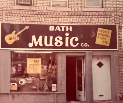 Castellano's House of Music, music store in Staten Island, photo 3 of 7