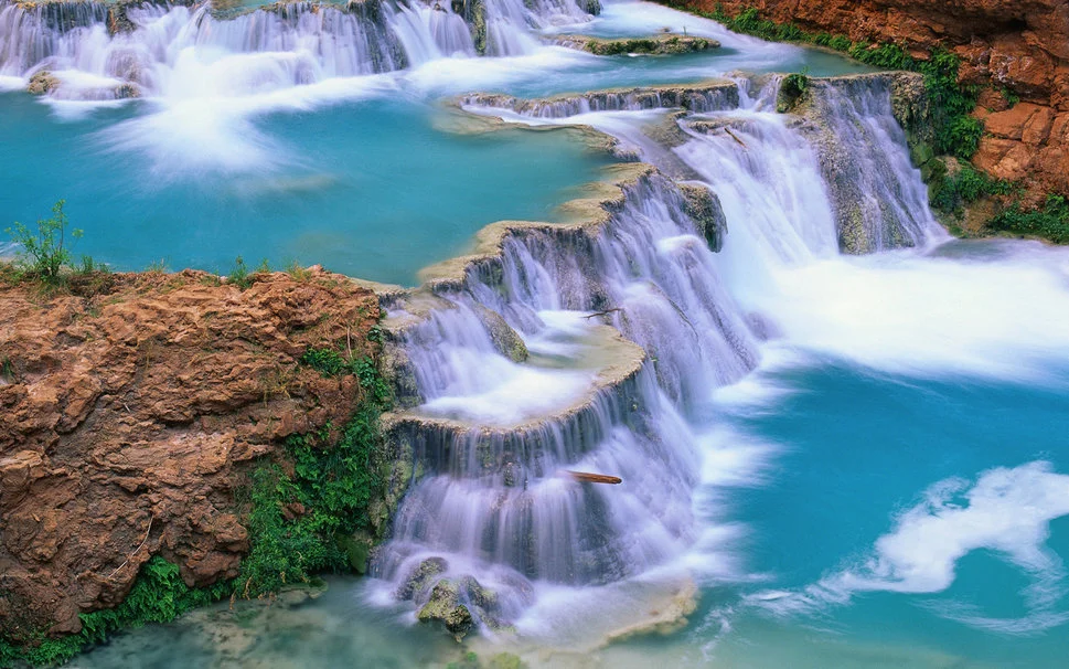 LAS CASCADAS DE AGUA AZUL (THE WATERFALLS OF AGUA AZUL)