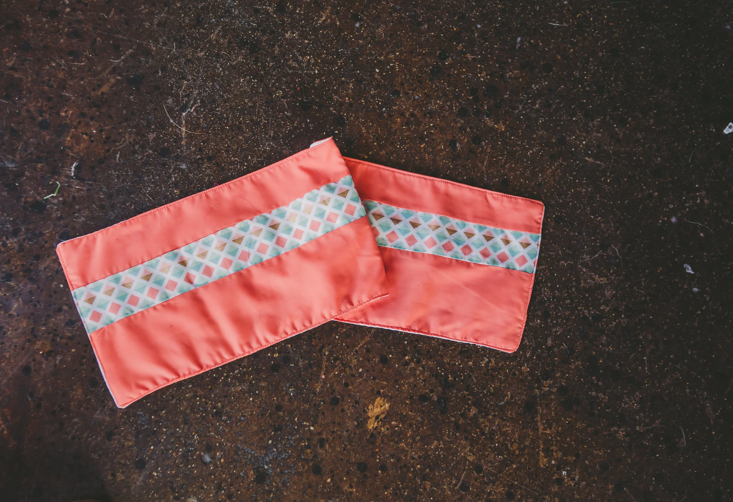 Fair-Trade Burp Cloth Diamond Print Set
