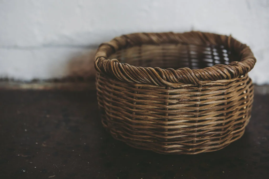 Small Wicker no handles 2.jpg