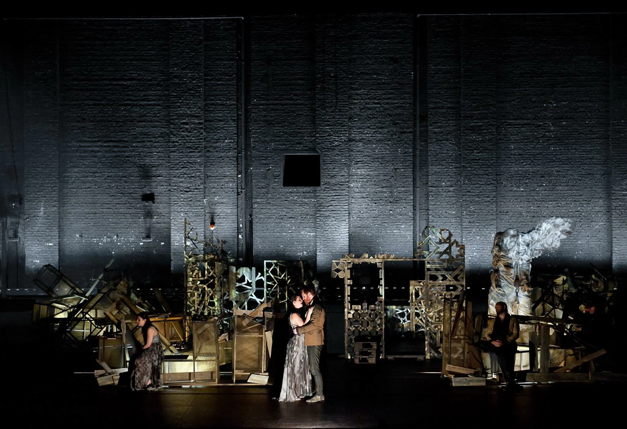 "Onctueuse et suave": praise for Tim's role debut as Cavalli's Arsamene