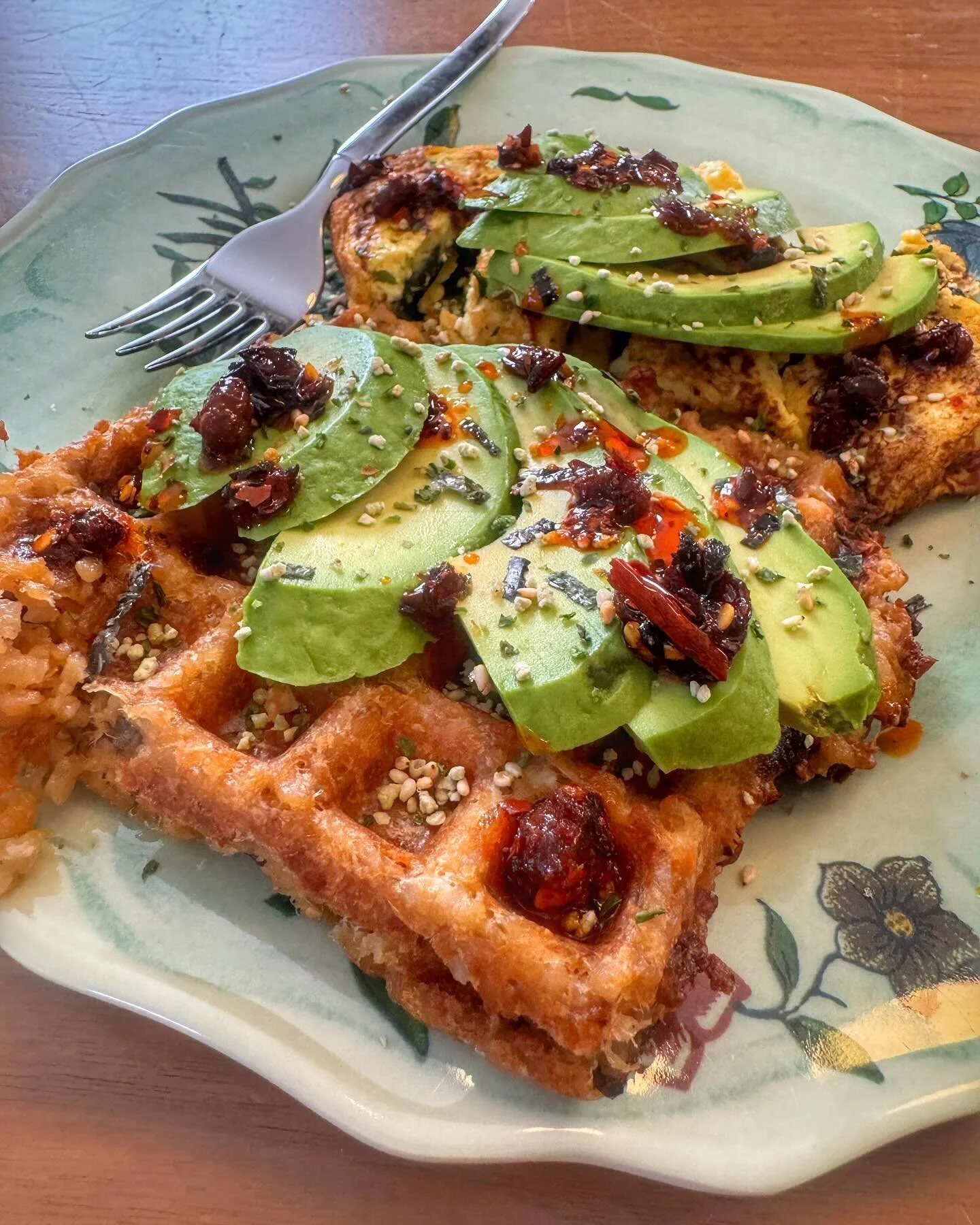 Yesterday I made salmon rice in my rice maker and this morning I turned it into  a crispy salmon rice waffle and it was excellent!