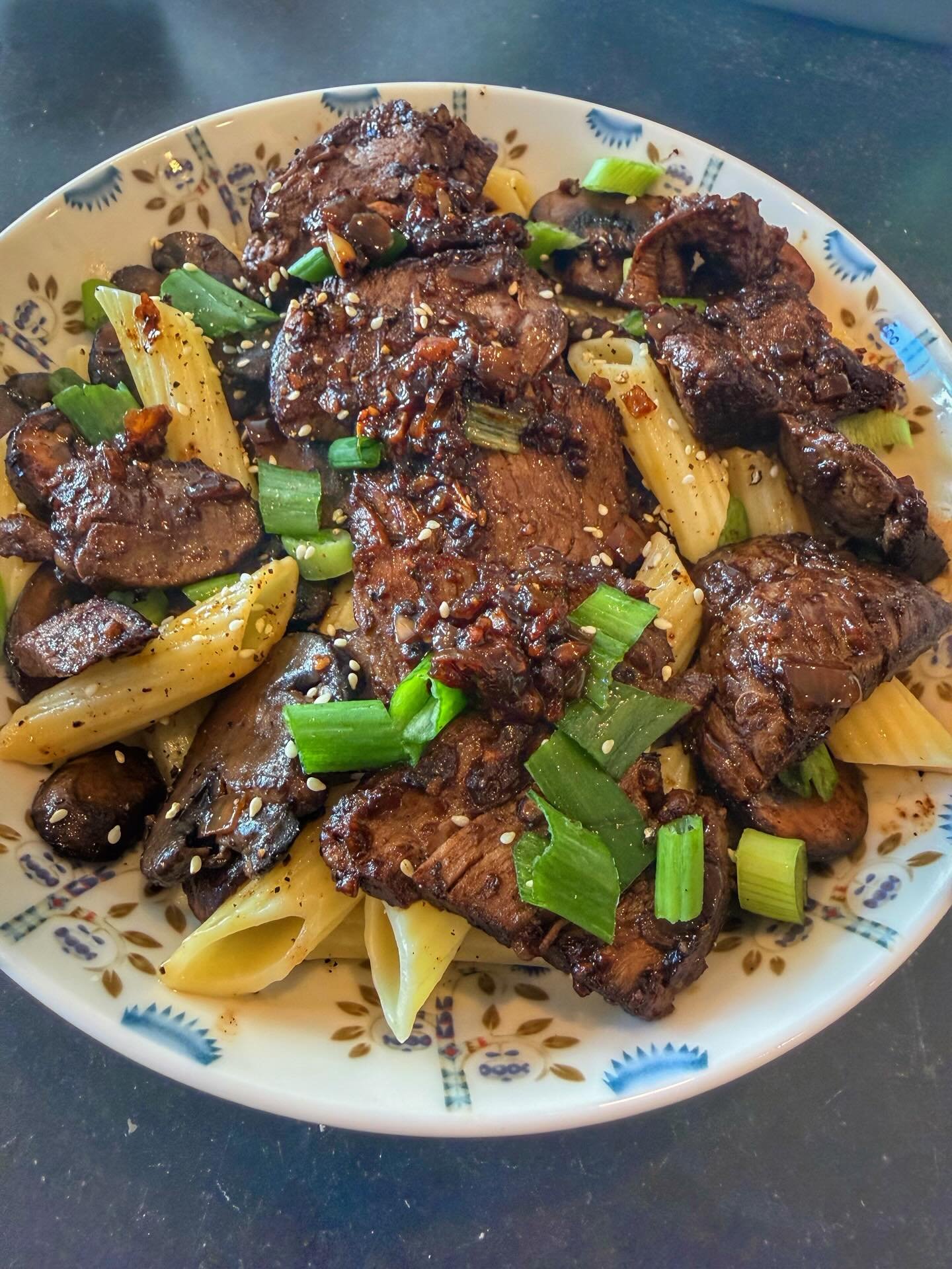 When I was in SF for Sketchfest I got the @houseofnankingsf cookbook. Last night I got to try a recipe and made the steak with black pepper sauce and it came out great. I added mushrooms!!