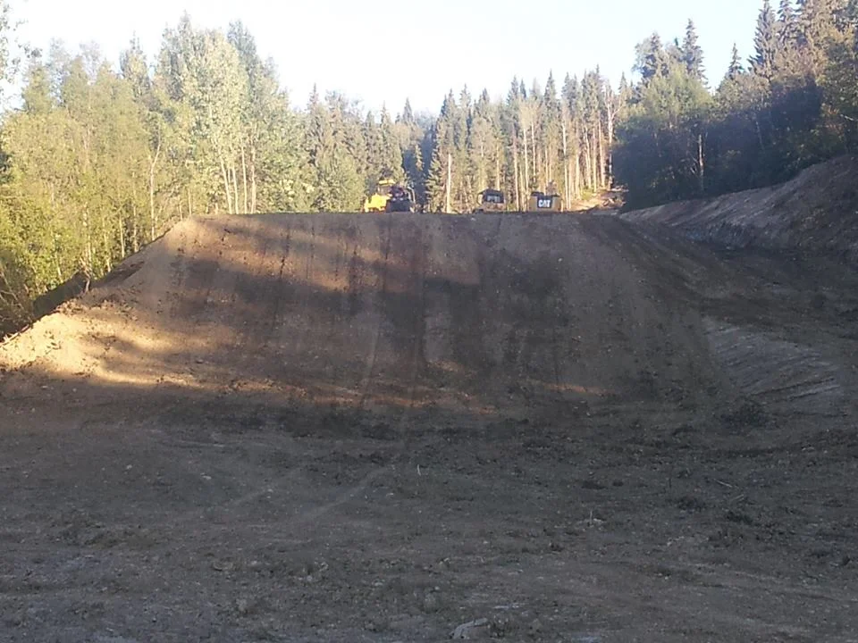 Dirt landing taber.jpg