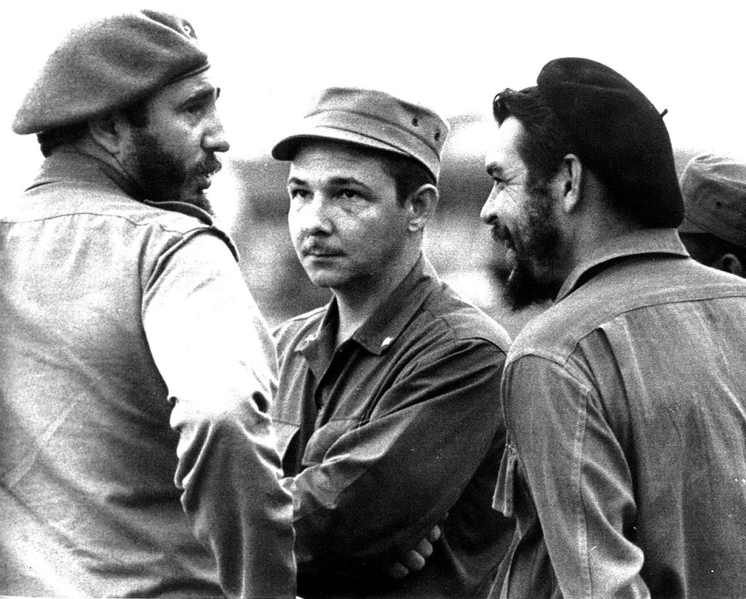  Fidel, Raúl y Ernesto Guevara