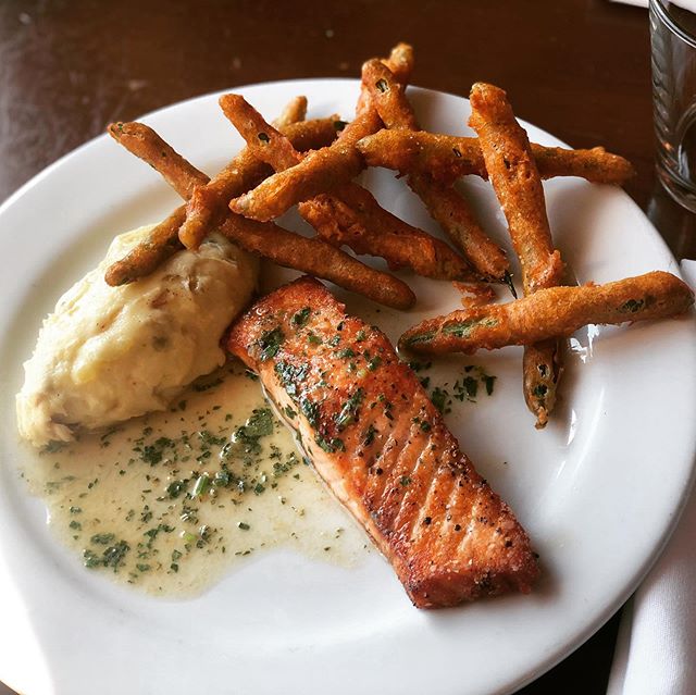 Succulent lemon butter pan seared salmon. With beer battered green beans and delicious garlic mashed potatoes! #overland1902 #salmondinner #gardnervillenv