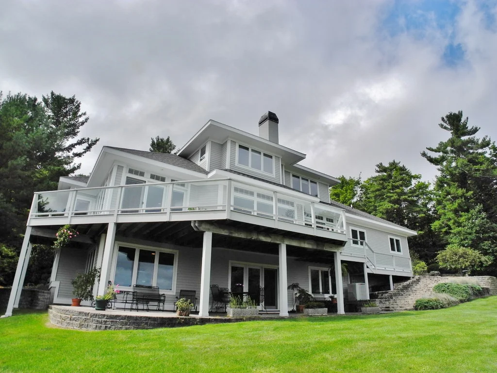 424 N School Hill Court, Suttons Bay NEW LISTING — Oltersdorf Realty