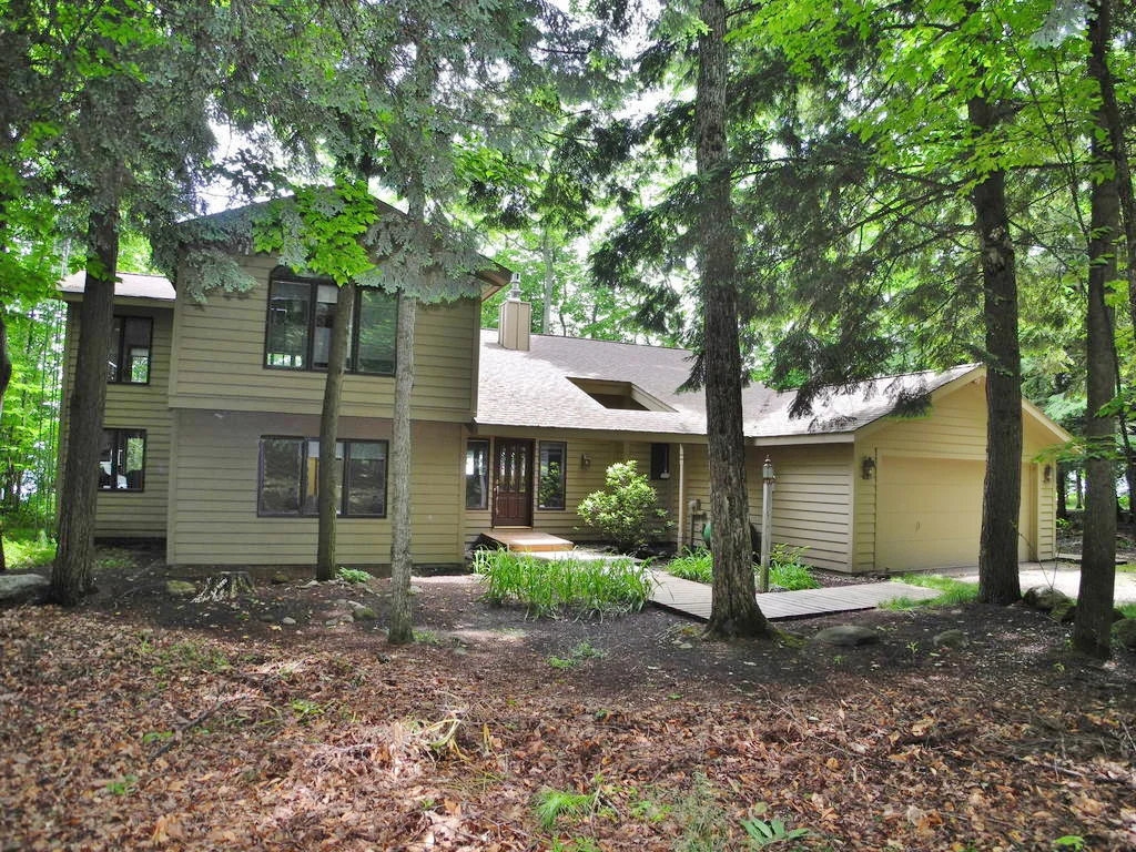 4366 N Omena Point Road, Omena SOLD — Oltersdorf Realty Leelanau County & Traverse City Real