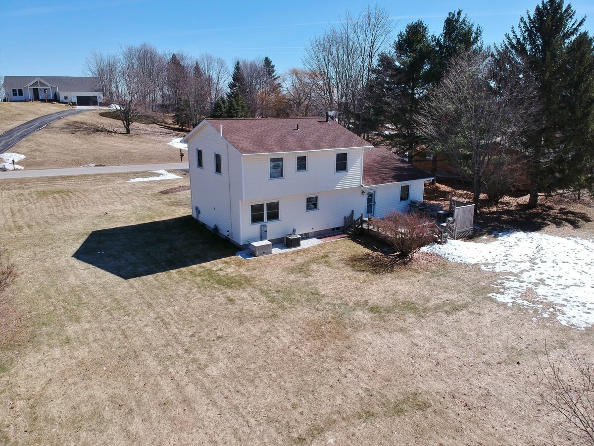 8124 S Shoreside Drive, Traverse City – FOR SALE by Oltersdorf Realty LLC (4).JPG