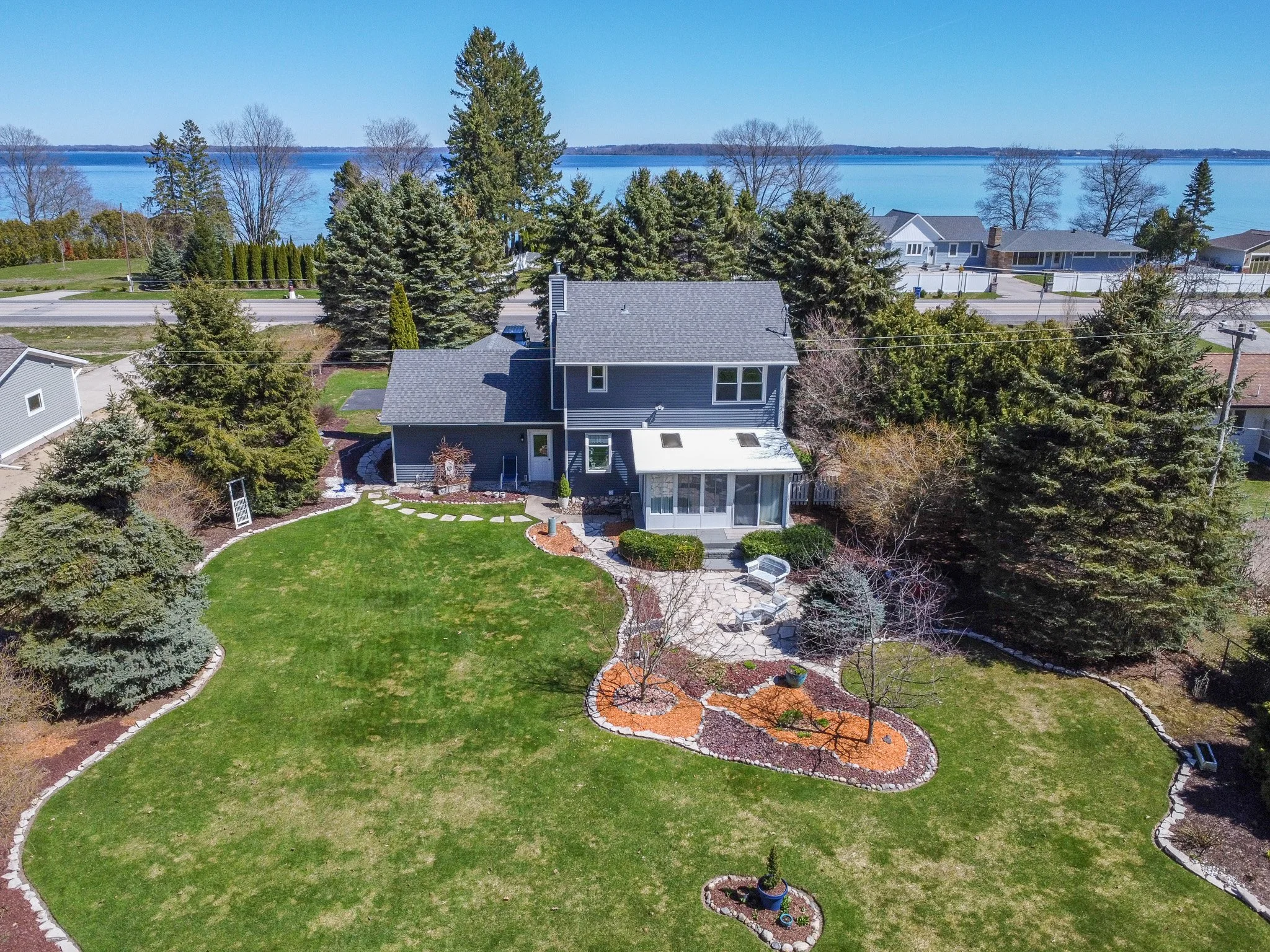 7196 S West Bay Shore Drive, Traverse City – FOR SALE by Jonathan Oltersdorf, Oltersdorf Realty (51).jpg
