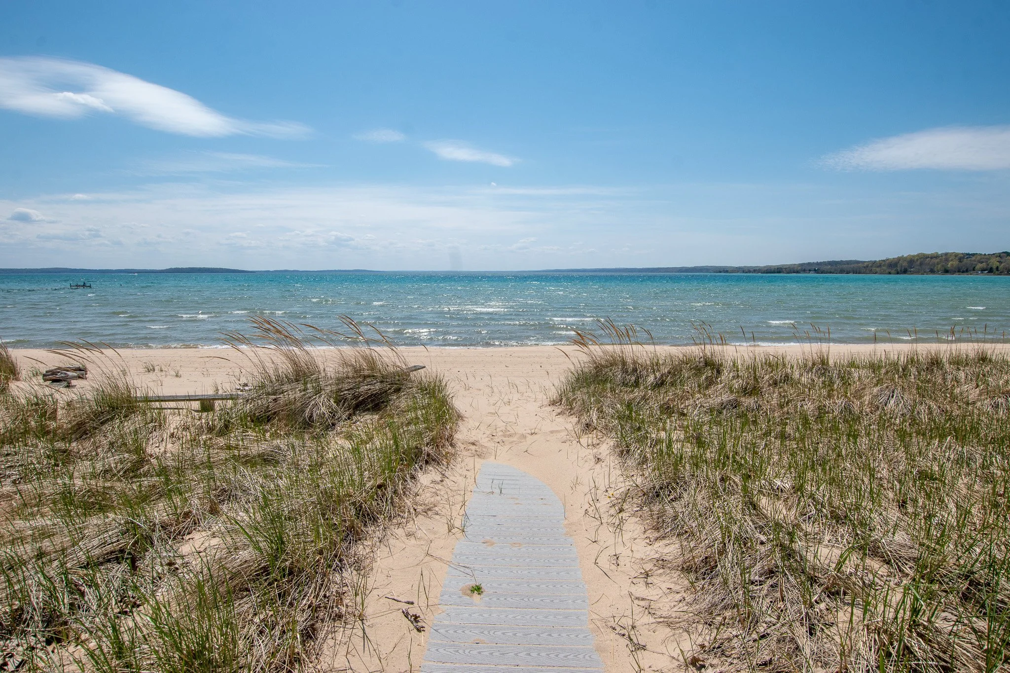 3784 S Lee Point Road, Suttons Bay – FOR SALE by Vicky and Jonathan Oltersdorf, Oltersdorf Realty (3).jpg