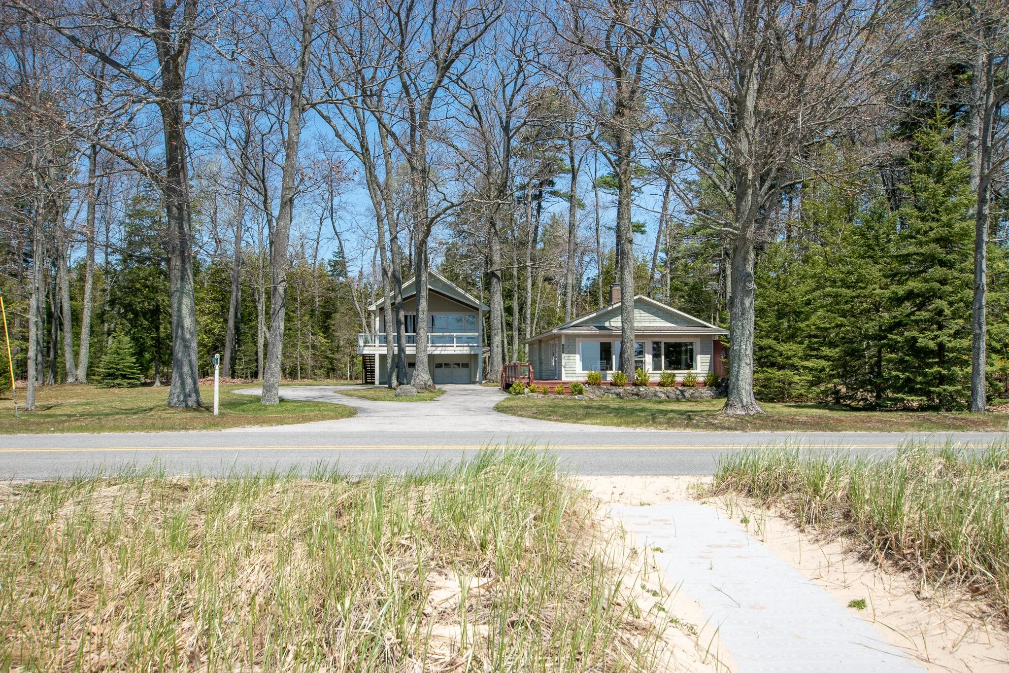 3784 S Lee Point Road, Suttons Bay – FOR SALE by Vicky and Jonathan Oltersdorf, Oltersdorf Realty (14).jpg