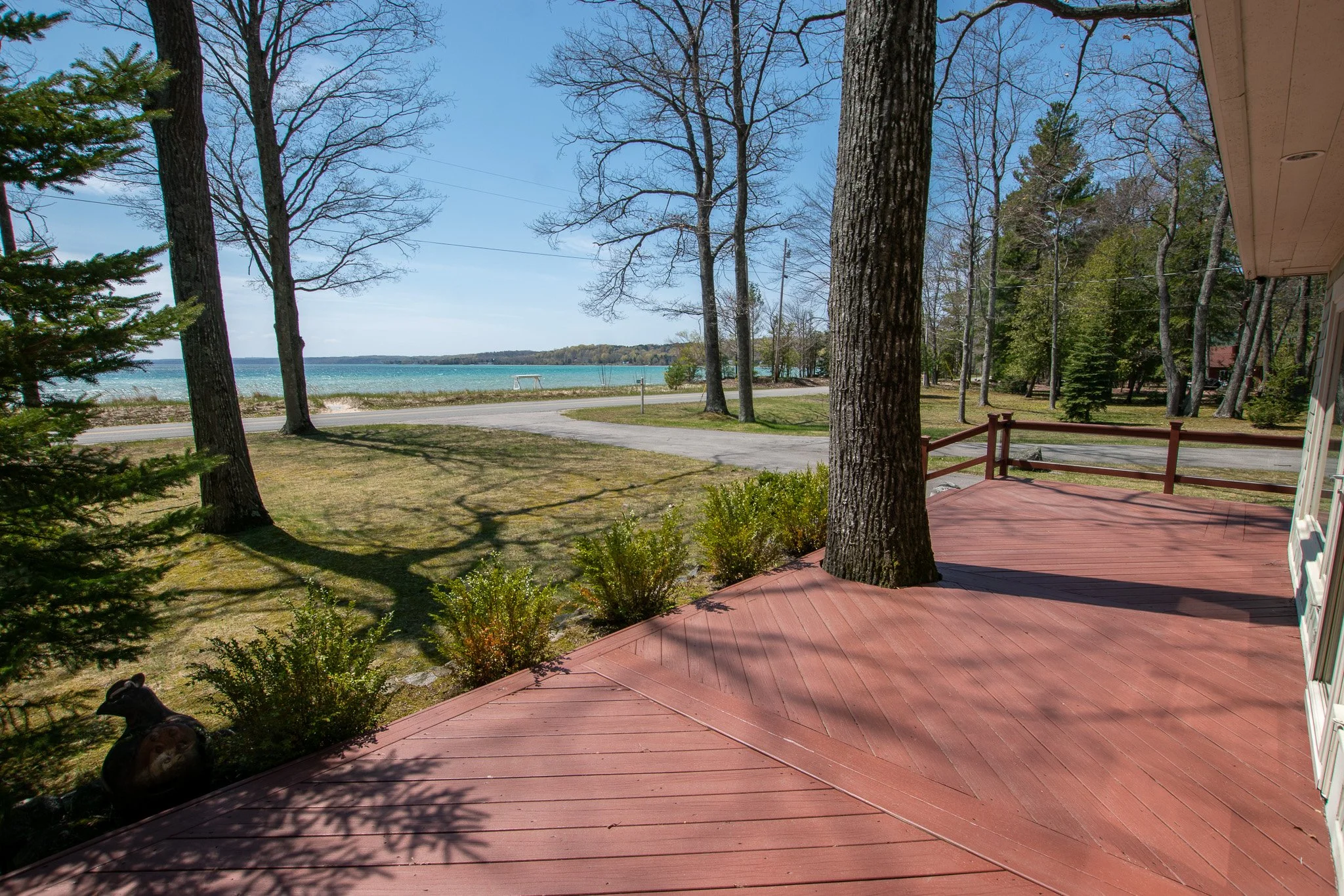 3784 S Lee Point Road, Suttons Bay – FOR SALE by Vicky and Jonathan Oltersdorf, Oltersdorf Realty (18).jpg