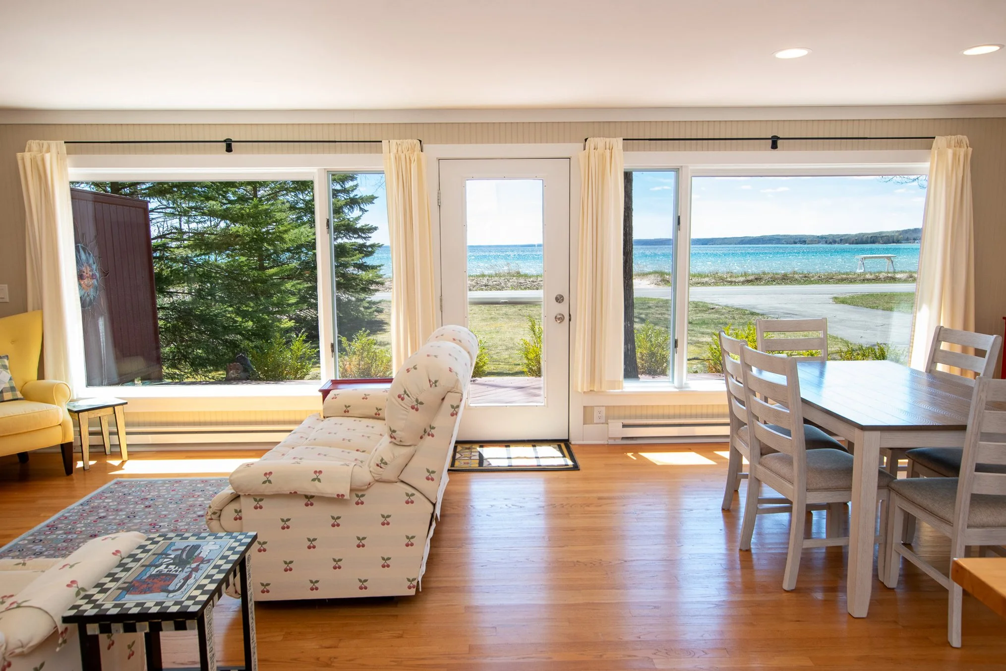 3784 S Lee Point Road, Suttons Bay – FOR SALE by Vicky and Jonathan Oltersdorf, Oltersdorf Realty (20).jpg