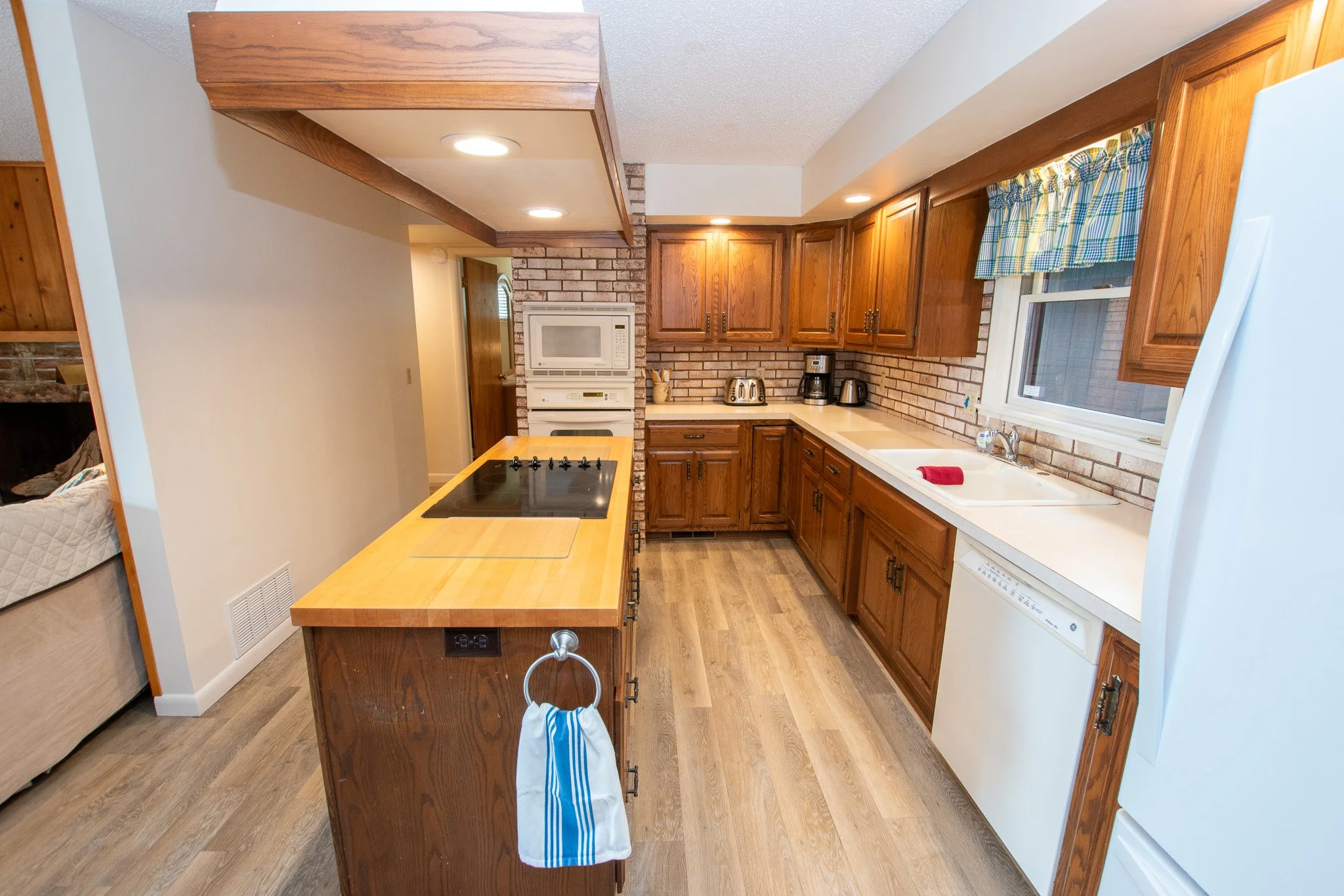 8178 S Lakeview Road, Traverse City – FOR SALE by Jonathan Oltersdorf, Oltersdorf Realty (27).jpg