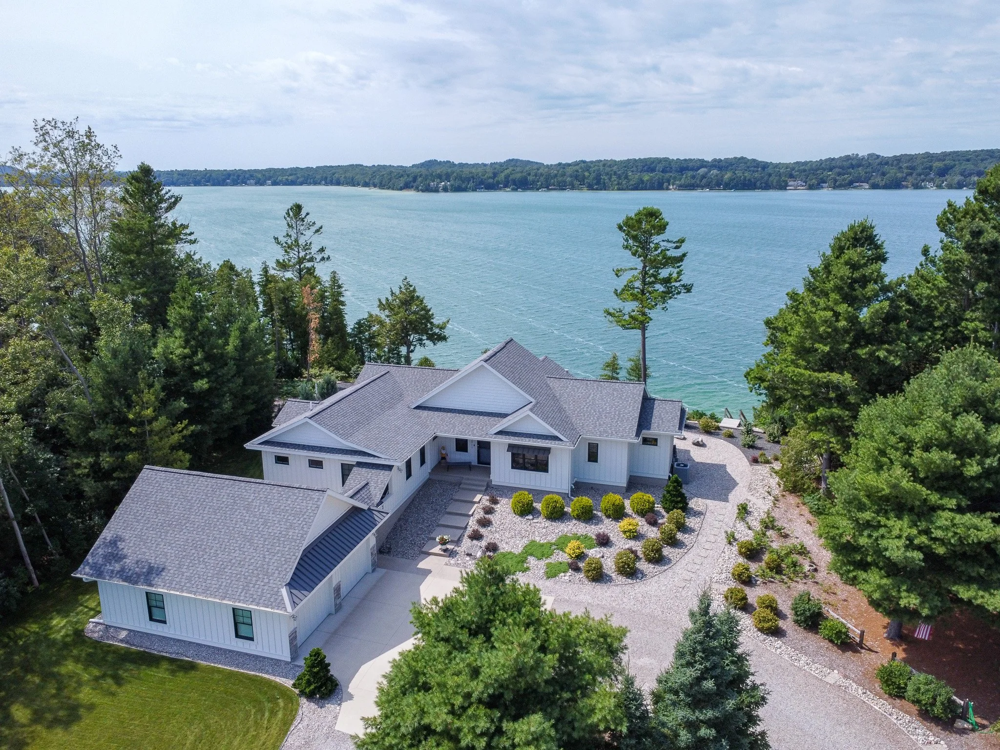9311 N Hareld Drive, Lake Leelanau – FOR SALE by Jonathan Oltersdorf, Oltersdorf Realty (1).jpg