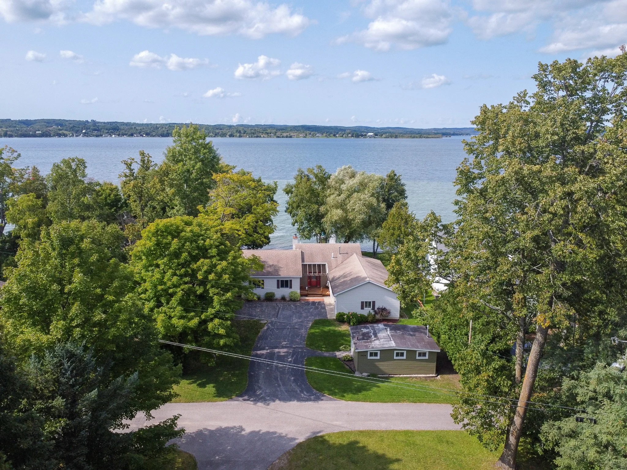 7470 S Shugart Shores, Traverse City – FOR SALE by Jonathan Oltersdorf, Oltersdorf Realty (1).jpg