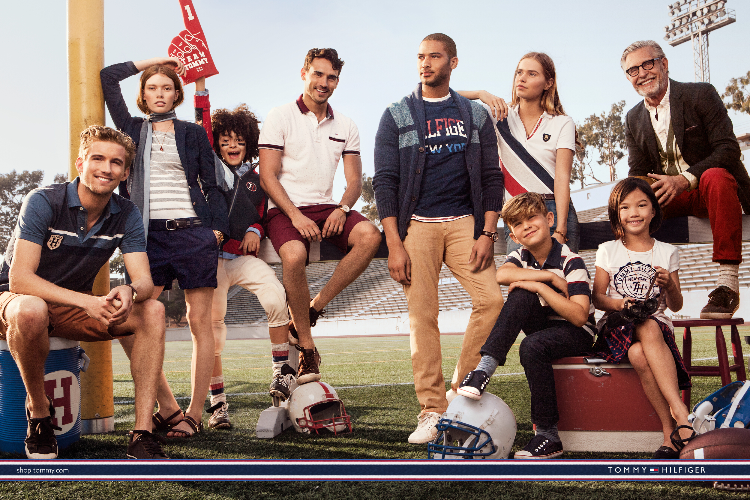 pris spredning Ved en fejltagelse TOMMY HILFIGER FALL 2015 COMPANY STORE CAMPAIGN — Lionel Cipriano :  Creative Director