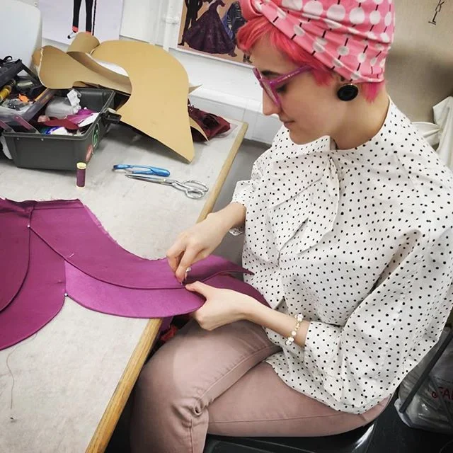 Getting on my way with making the bodice for Evelyn! Lots of hand stitching to go🎀 .
.
.
.
#costume #design #texiles #artstudent #pink #workinprogress #thefall #dress #drafting  #costumedesigner #textiledesign #fabric #studiospace #experimentation #