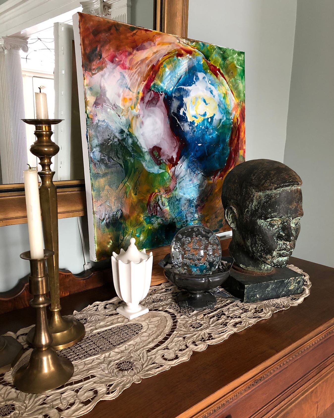Sunshine in our dining room. My painting &quot;The Blue&quot;. The bronze sculpture is by Art Cislo.
.
.
. #creativeenergy #abstractartpainter #contemporaryart #contemporarypainter #contemporaryartcollectors #interioredesigners #moderninterior #livin
