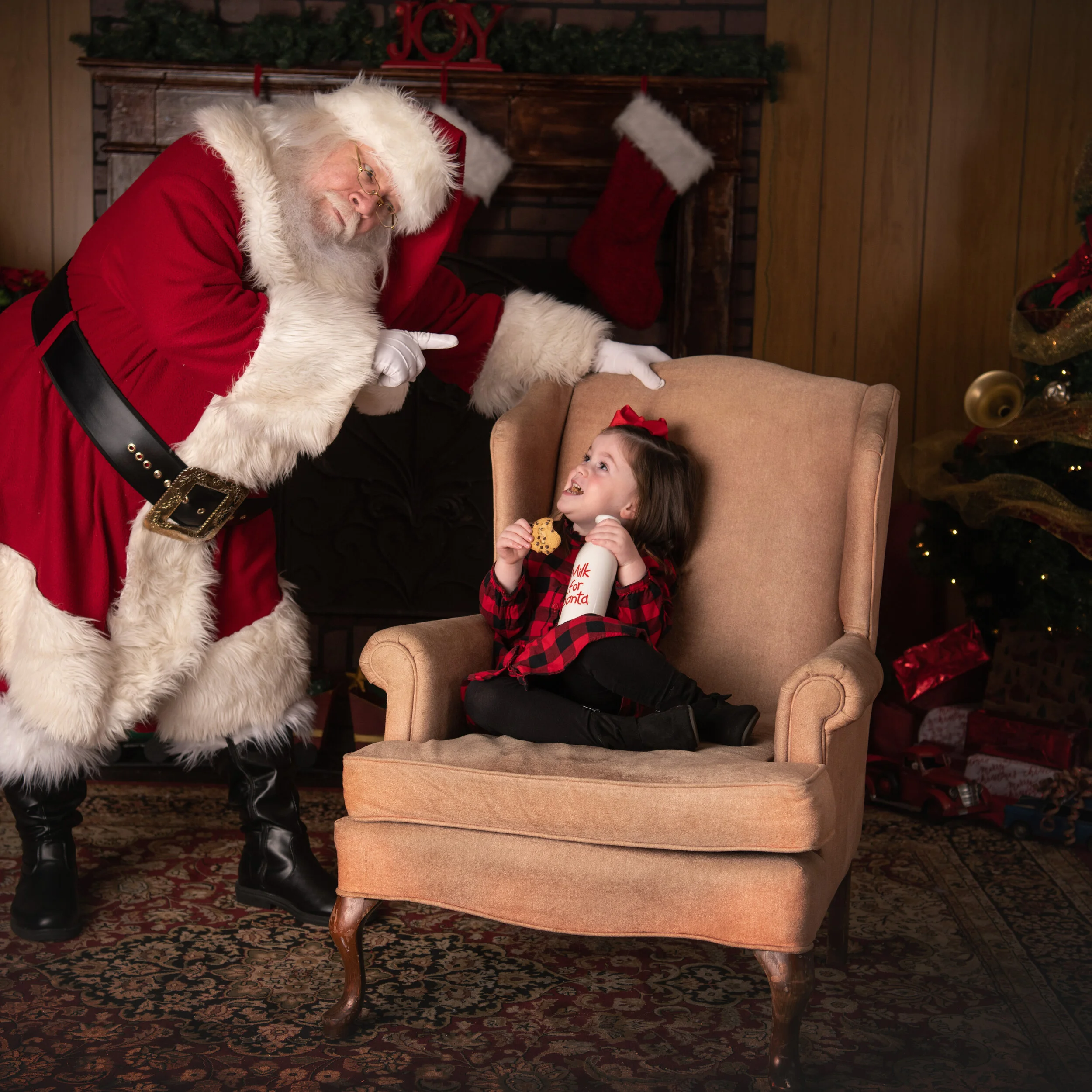 Adkins Santa-15.jpg