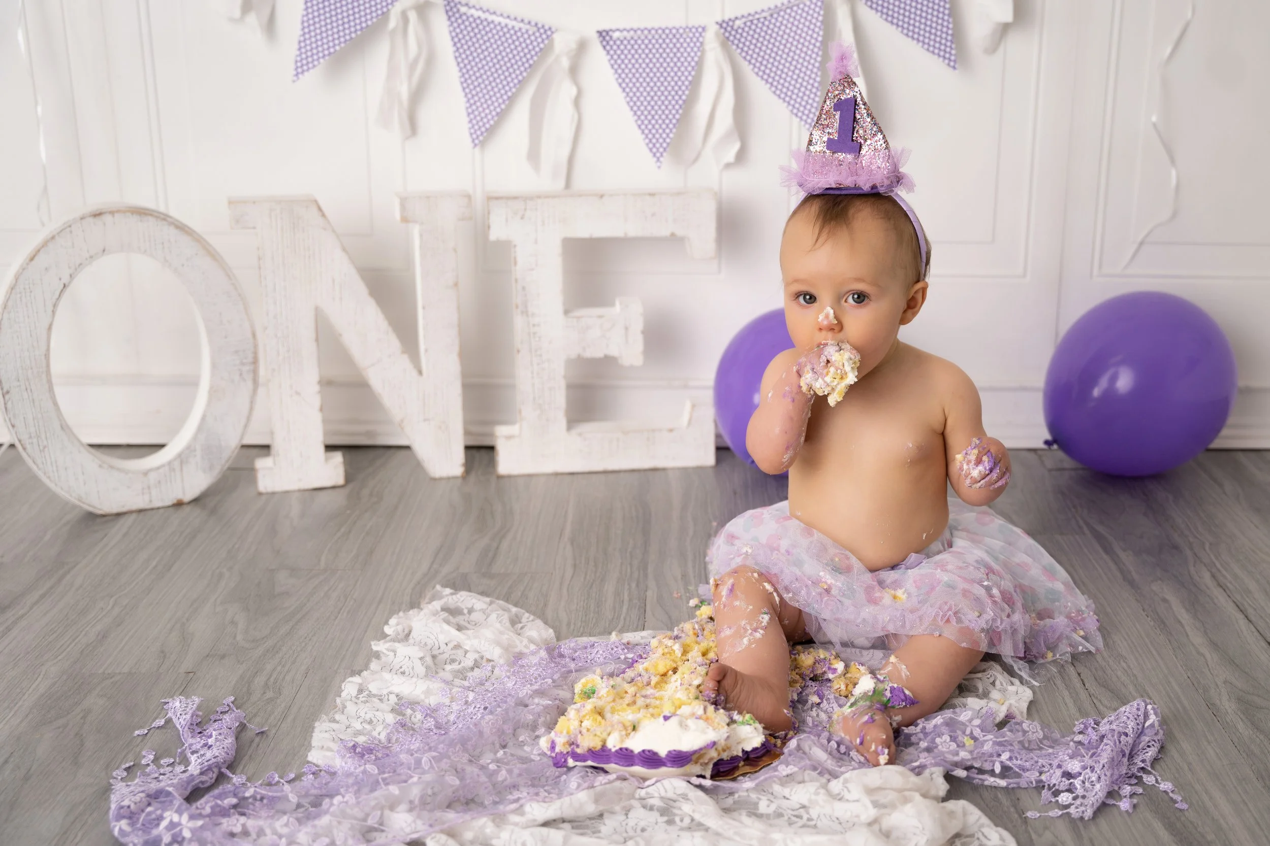 Holley Smash Cake-46.jpg