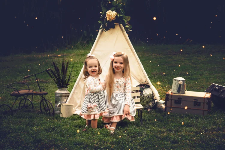 Sisters photographed in the glowing Twilight set