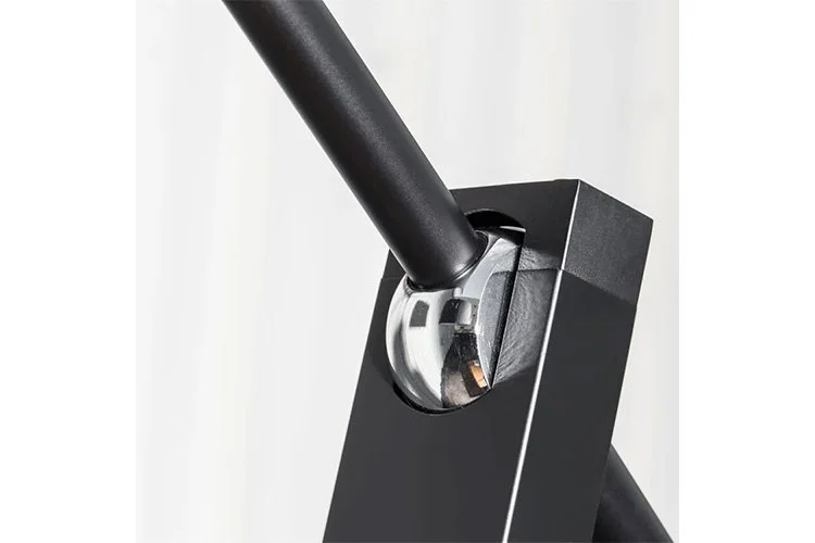 EWFmodern_FloorLamp_560_detail_WEB+(2).jpg